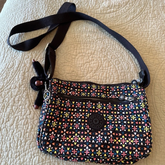 Kipling HB6492 Callie Crossbody Shoulder Bag Purse Polyester Floral Mozzaik - Picture 1 of 4